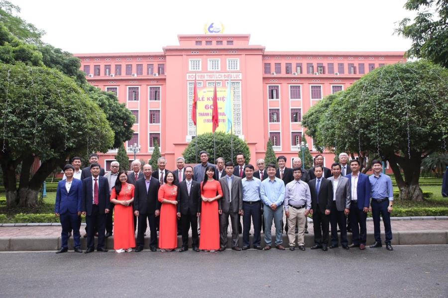 Đội ngũ giảng viên 